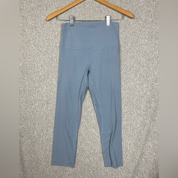 Lululemon Align crop 21” chambray super soft - Picture 3 of 7